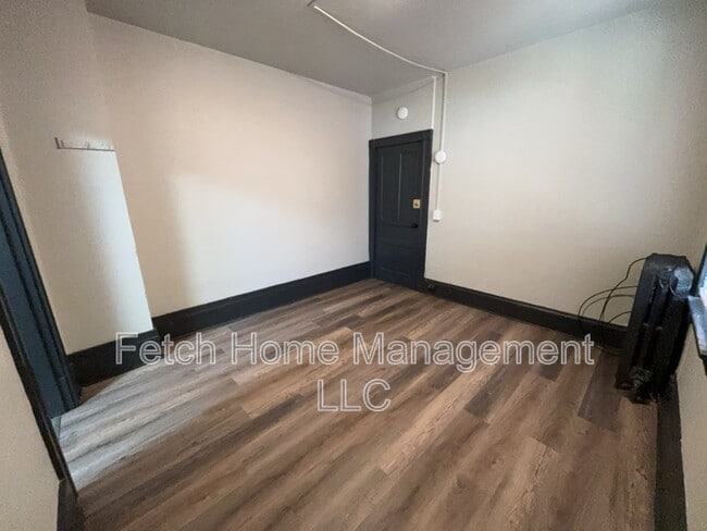 Building Photo - 19 S Ann St