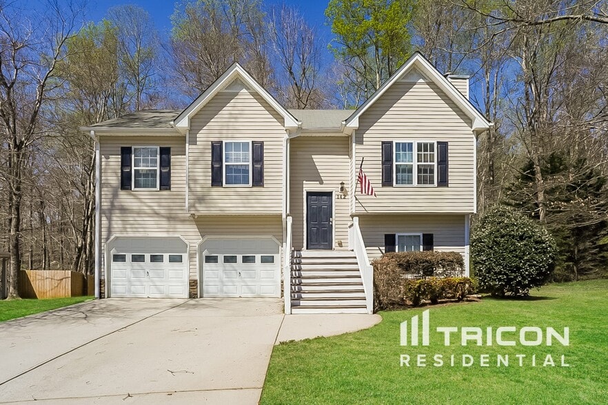 Primary Photo - 142 Farmington Dr
