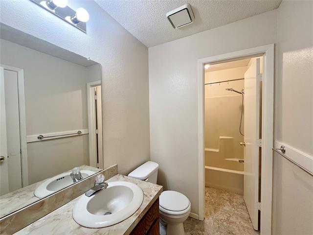 Building Photo - 1108 Curtis Dr