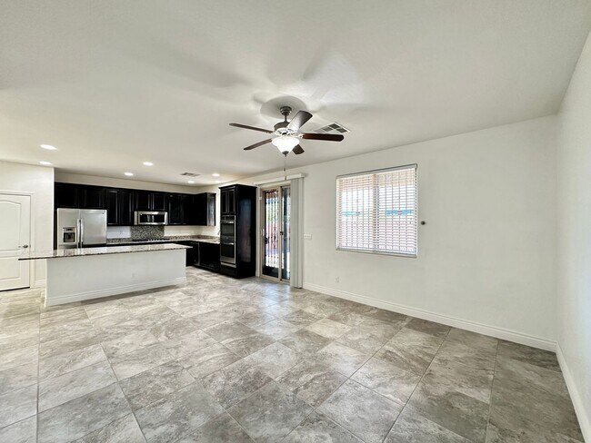 Building Photo - Lantern Gardens