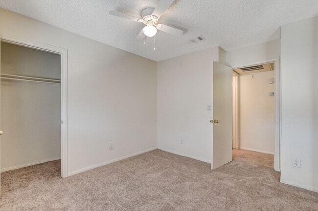 Building Photo - 6750 Del Rey Ave