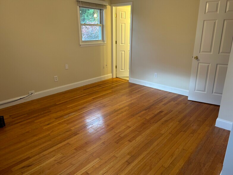 Building Photo - 26 Elkmont Dr