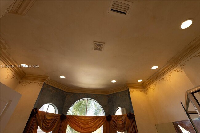 Building Photo - 5331 SW 159th Ave