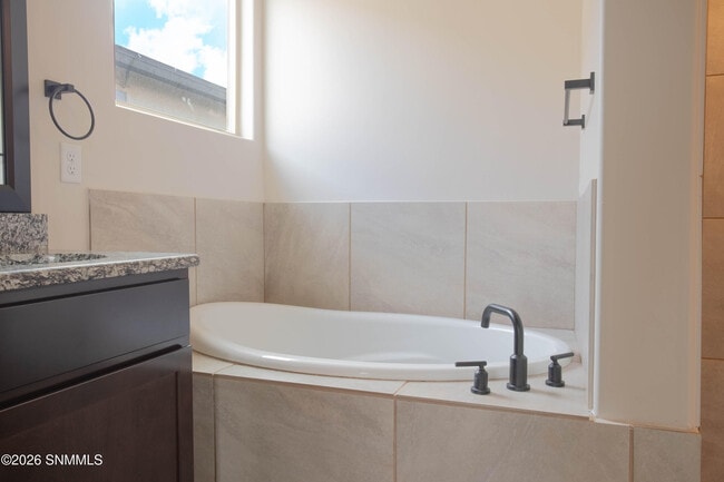 Building Photo - 4709 Elsinore Ave