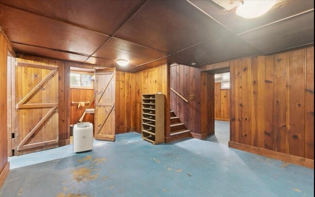 Building Photo - 506 W Oakland Ave