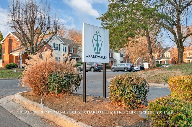 Building Photo - Charming HOME in Prime South Charlotte Location!