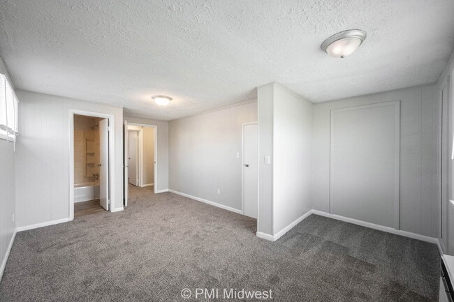 Building Photo - "Charming 1-Bedroom Apartment in Avon with...