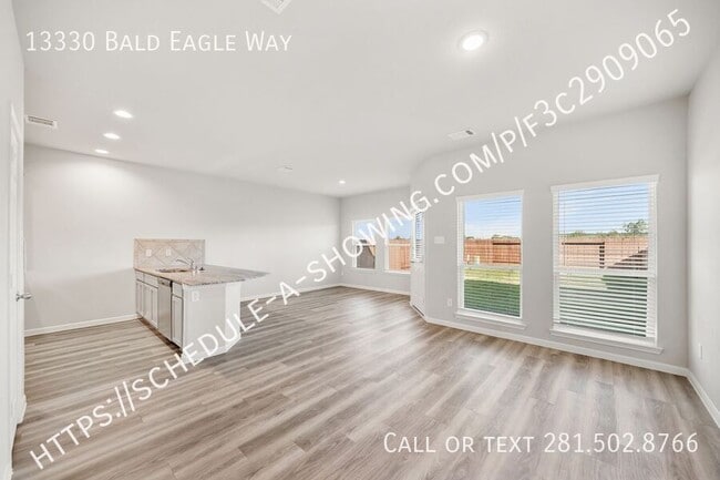 Building Photo - 13330 Bald Eagle Way