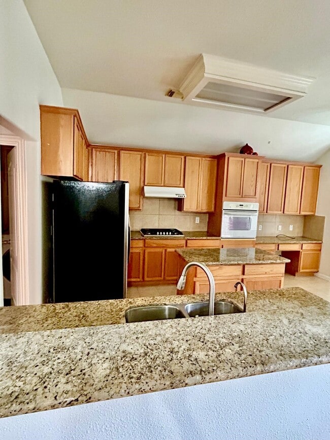 Building Photo - 3902 Double Trail Ct