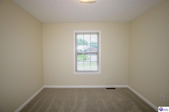 Building Photo - 413 Ridgecrest Rd