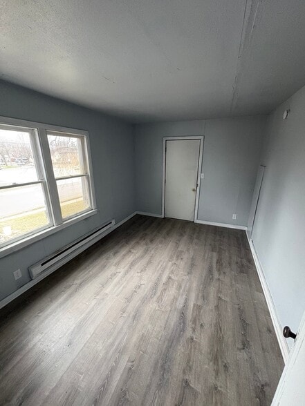 Building Photo - 603 Albion Ave