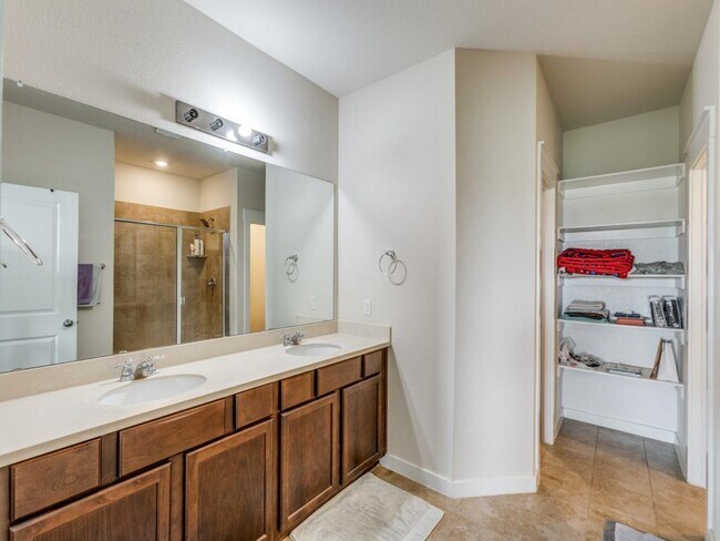 Building Photo - 5906 Wolf Pack Dr