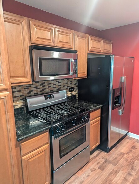Building Photo - 335 Buckingham Cir