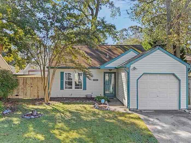 Building Photo - 1307 Petrell Dr