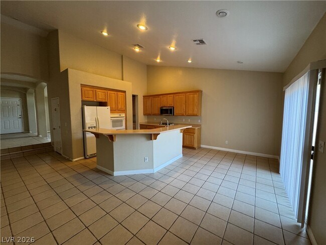 Building Photo - 2294 Tedesca Dr