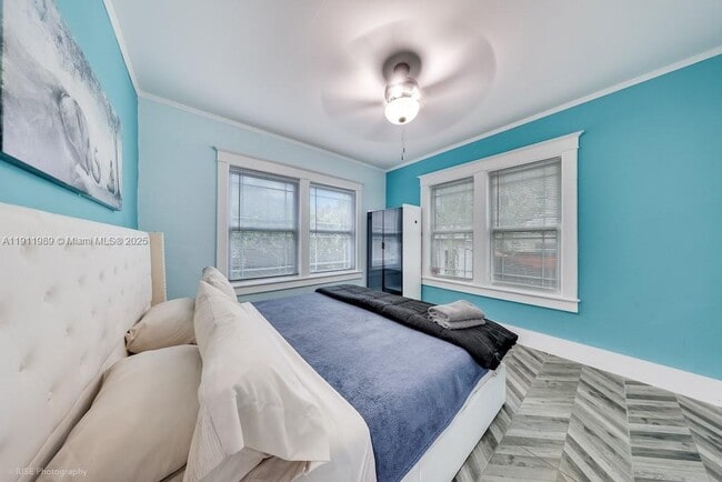 Building Photo - 46 NE 43rd St