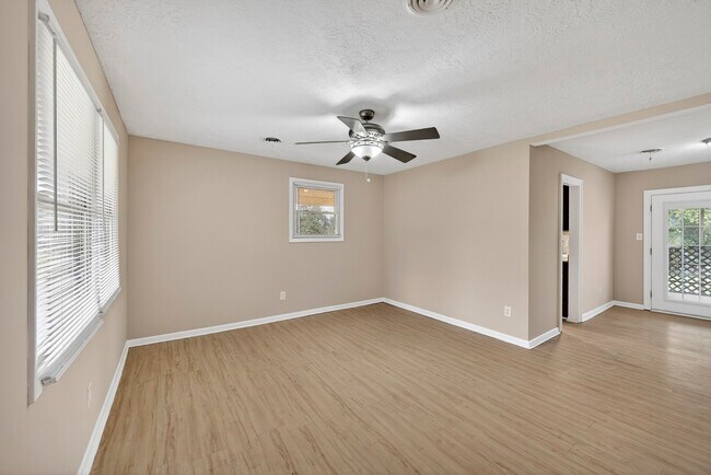 Building Photo - 2361 Dublin Dr