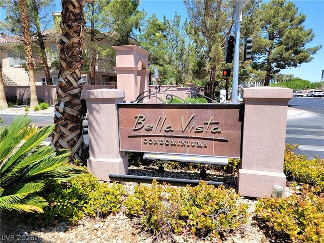 Building Photo - 251 S Green Valley Pkwy