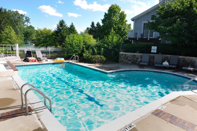 Building Photo - 4471 Hillside Ct