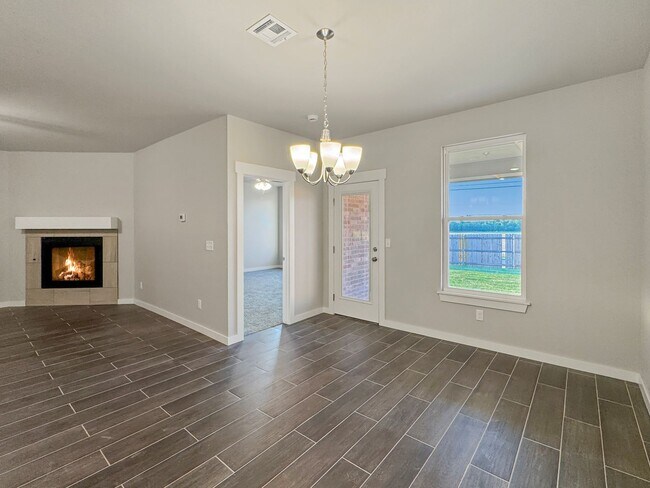 Building Photo - Beautiful 3-Bedroom Home in Council Ridge ...