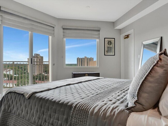 Building Photo - 555 5th Ave NE