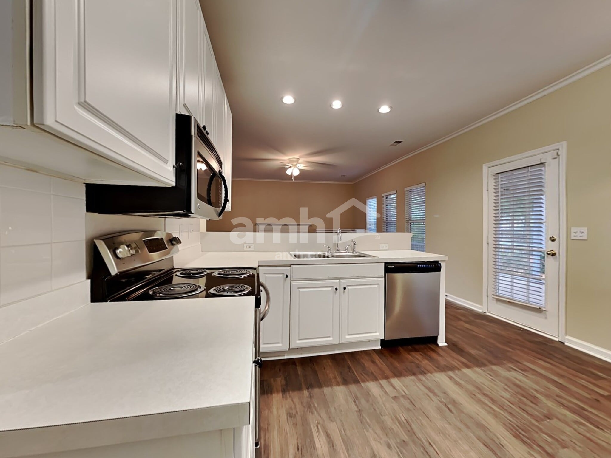 Building Photo - 2635 Planters Pointe Blvd