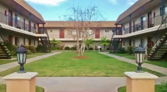 Courtyard - Sher Lane Apartments