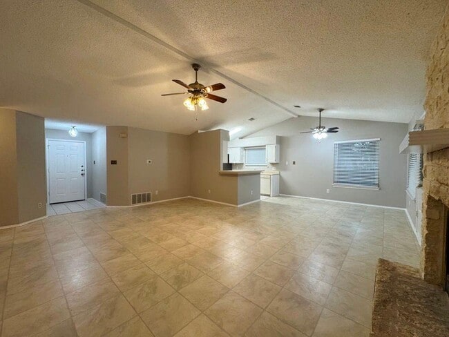 Building Photo - 2917 Zeke Bend