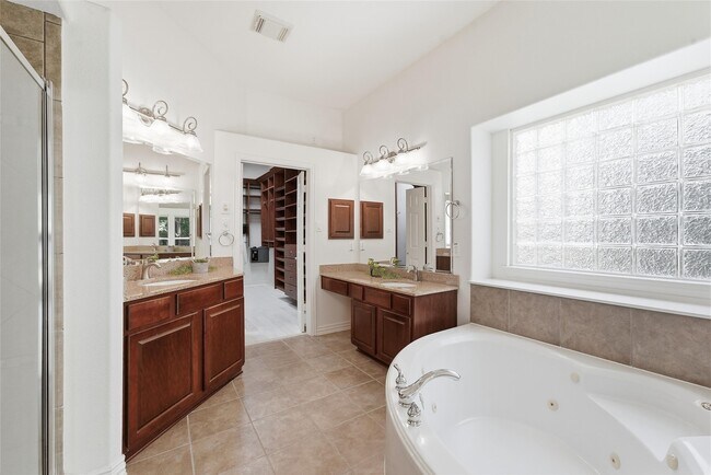 Building Photo - 58 N Scribewood Cir