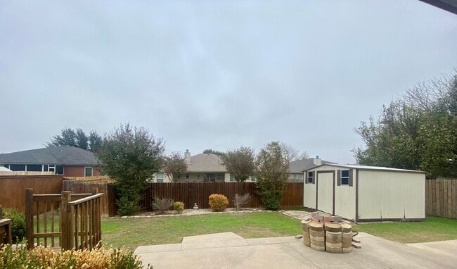 Building Photo - Wonderful Central TX Home