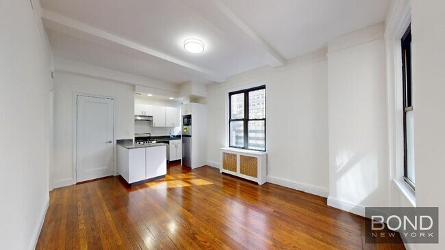 Primary Photo - 140 E 46th St