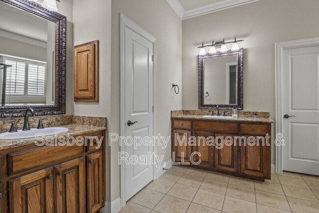 Building Photo - 9134 Penny Ln