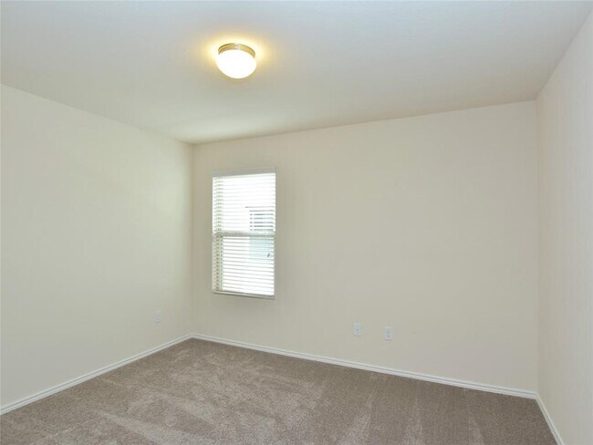 Building Photo - 21712 Gallus Dr