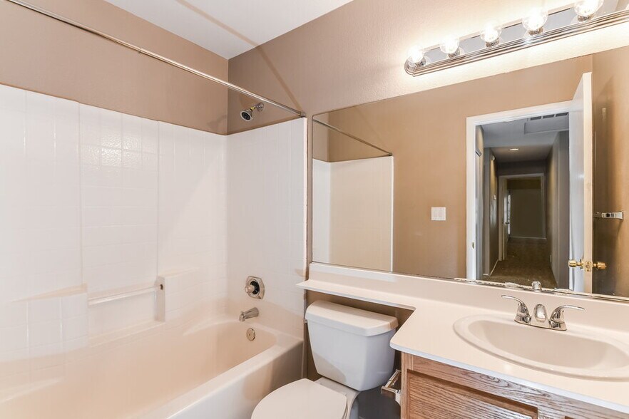 Building Photo - 1524 Splinter Rock Way