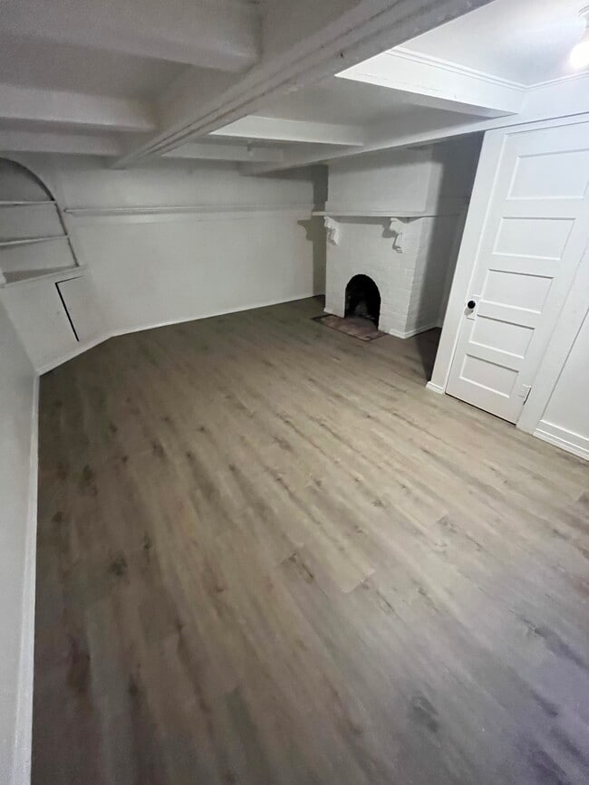 Building Photo - 1814 3rd St