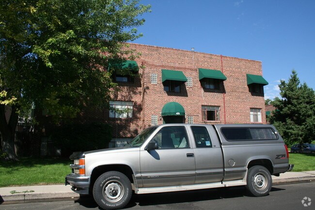 Building Photo - 475-501 Garfield