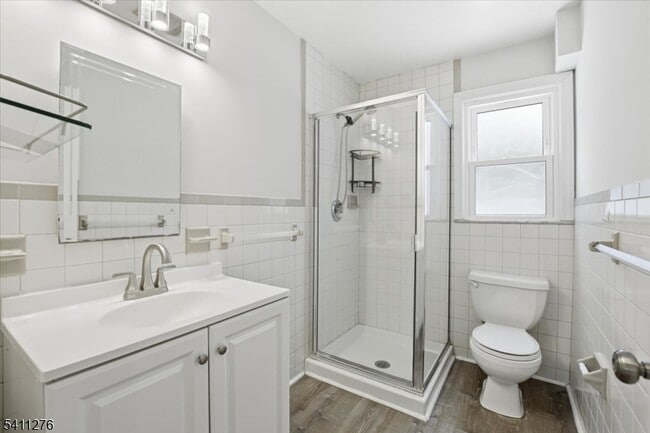 Building Photo - 81 Glen Ave