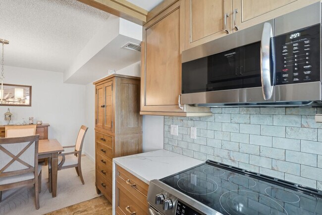 Building Photo - 25710 Hickory Blvd