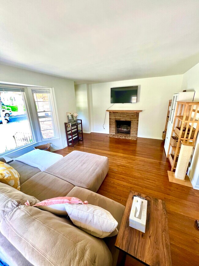 Upstairs living room - 3543 Holmes Ave S