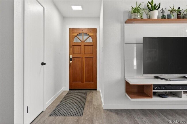 Building Photo - 7250 S Gaylord St