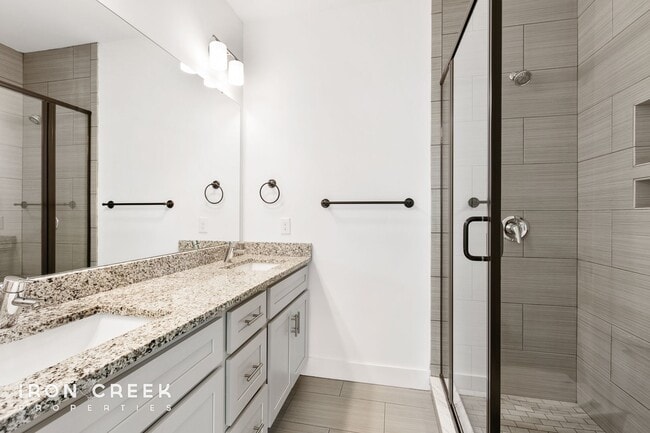 Building Photo - Stunning Three-Bedroom Home in Candler