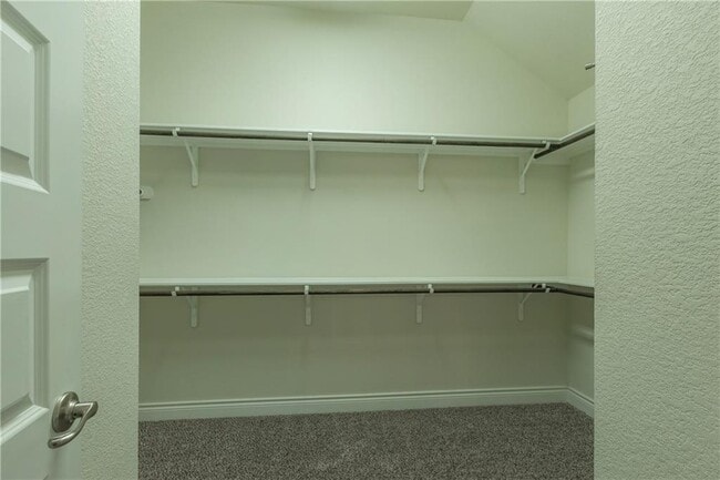 Building Photo - 124 Crooked Trail