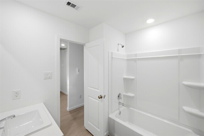 Building Photo - 25585 Rose Creek Dr