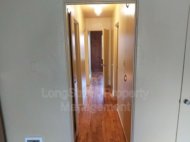 Building Photo - 624 NW 19th St