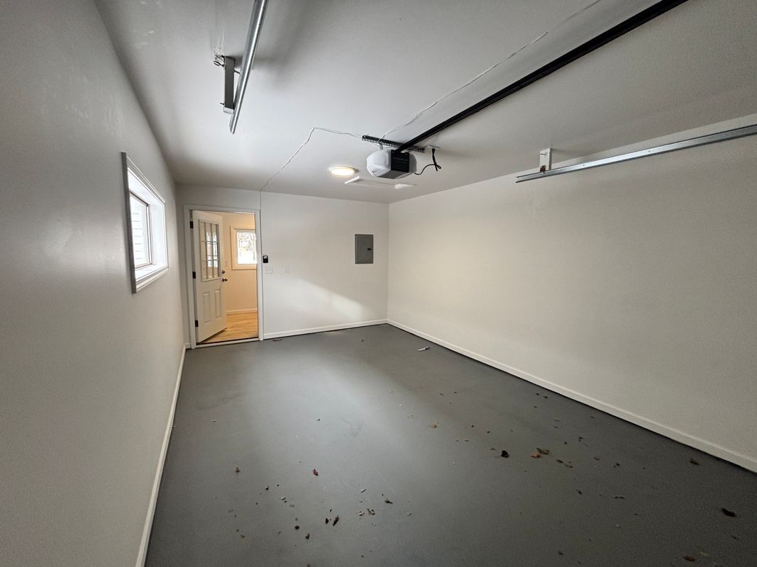 Building Photo - 35140 School St