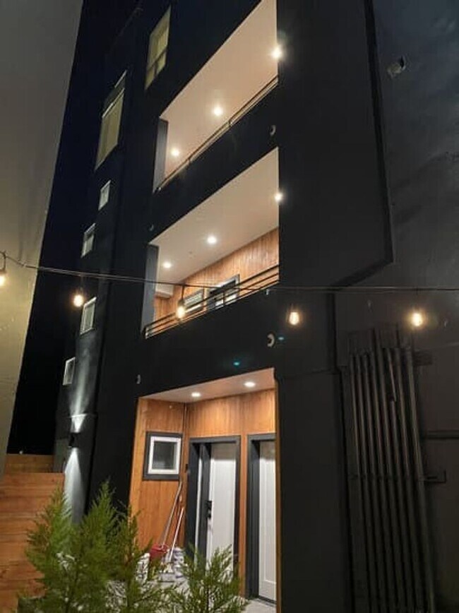 Building Photo - 5610 Martin Luther King Jr Way