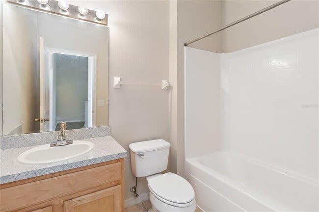 Building Photo - 214 Monroe Cir