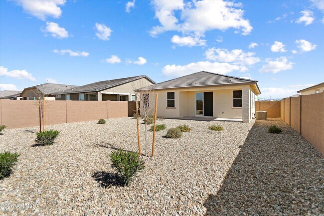 Building Photo - 17337 W Smoketree Dr