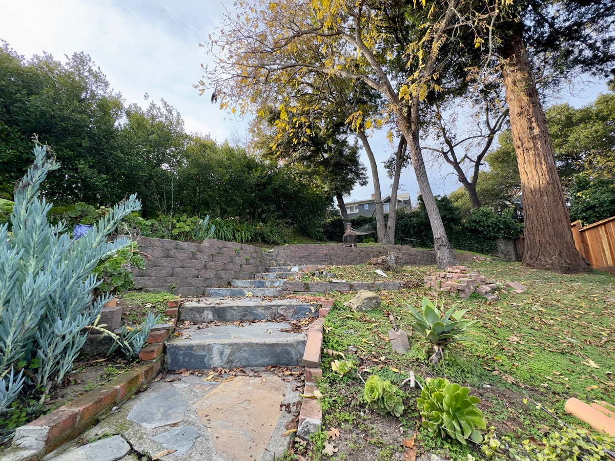 Building Photo - 645 Jean St