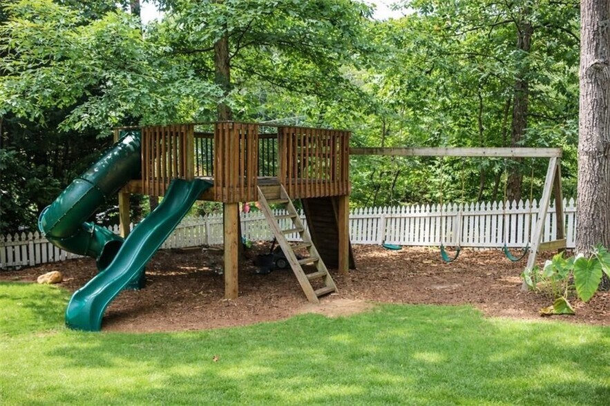 Building Photo - 3310 Southshore Ln